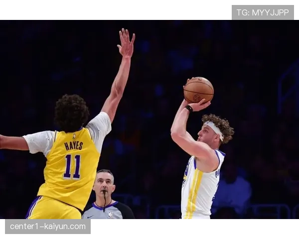 勇士末节33-16攻击波 波杰姆斯基独得15分